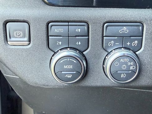 Used 2024 GMC Sierra 1500 Elevation w/ X31 Off-Road Package AWD/4WD image 32