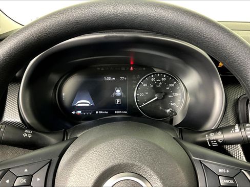 Used 2024 Nissan Kicks SV FWD image 13