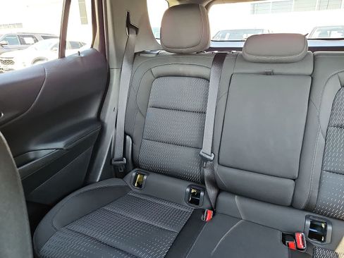 Certified 2025 Chevrolet Equinox LT FWD image 13
