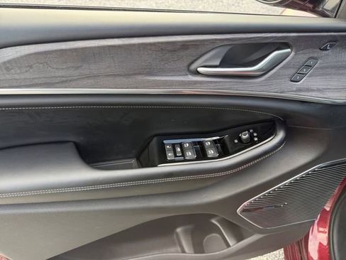 Used 2021 Jeep Grand Cherokee L Overland w/ Luxury Tech Group IV image 11