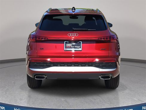 New 2025 Audi Q5 Premium image 4