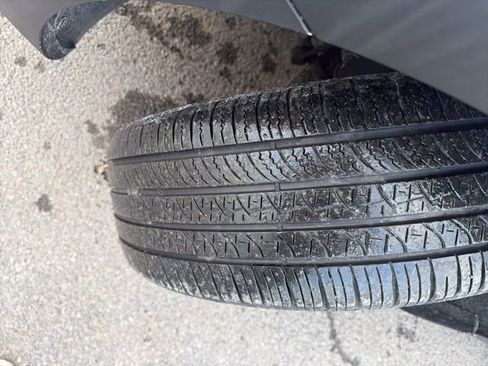 Certified 2024 Kia Telluride EX w/ EX Captain's Chair Package image 9