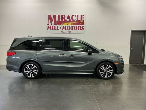 Used 2018 Honda Odyssey Elite image 6