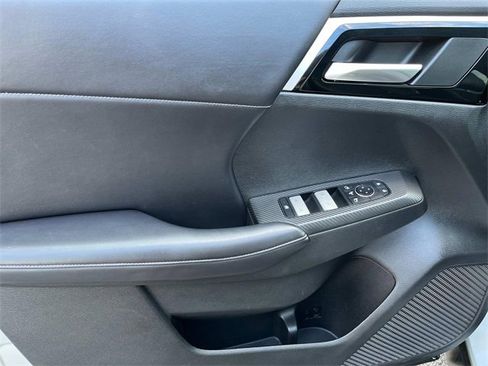 Used 2023 Mitsubishi Outlander SE Black Edition image 26