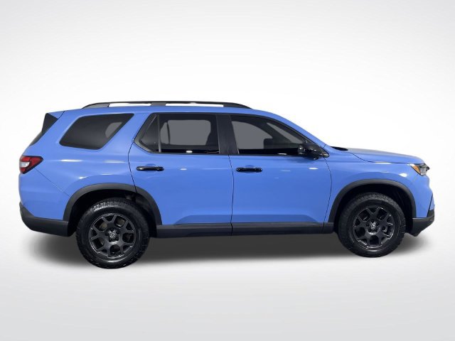 Used 2025 Honda Pilot TrailSport image 42
