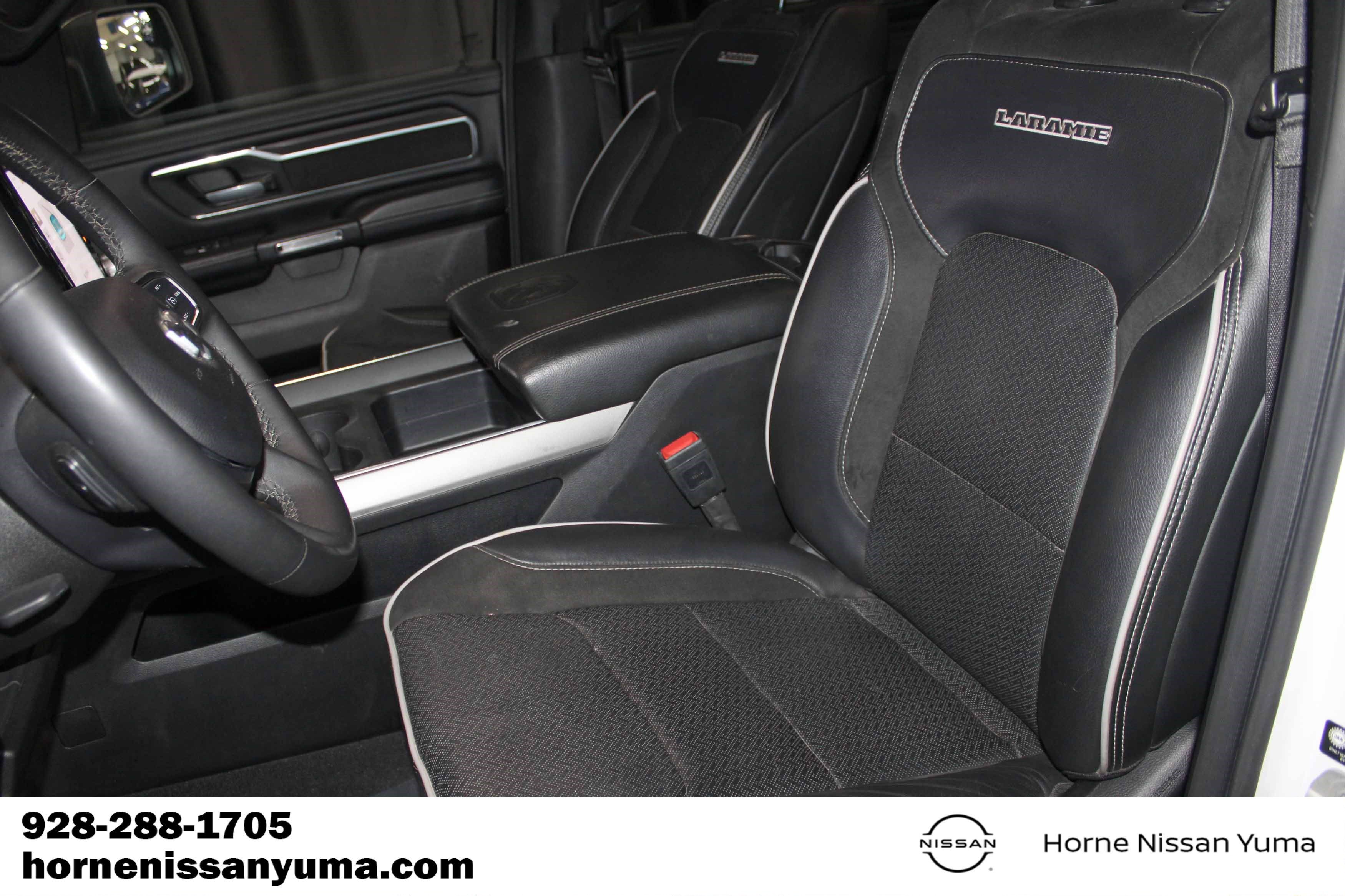 Used 2025 RAM 1500 Laramie AWD/4WD image 4