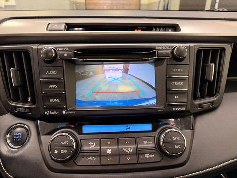 Used 2018 Toyota RAV4 XLE w/ Plus Extra Value Package AWD/4WD image 17