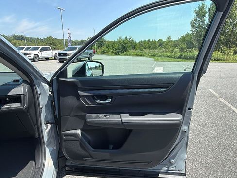 Used 2024 Honda CR-V EX image 17