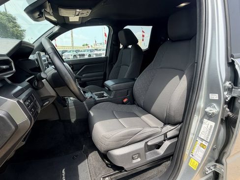 Used 2024 Toyota Tacoma SR5 AWD/4WD image 29