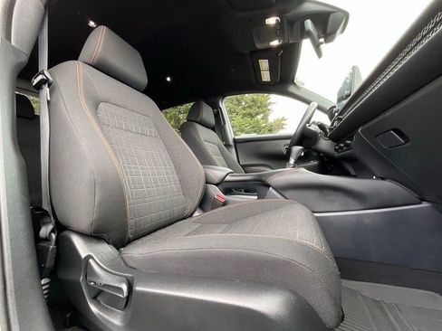 Used 2024 Honda HR-V Sport image 12