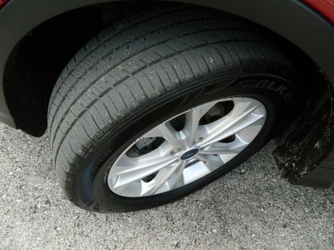 Used 2017 Ford Escape SE image 21