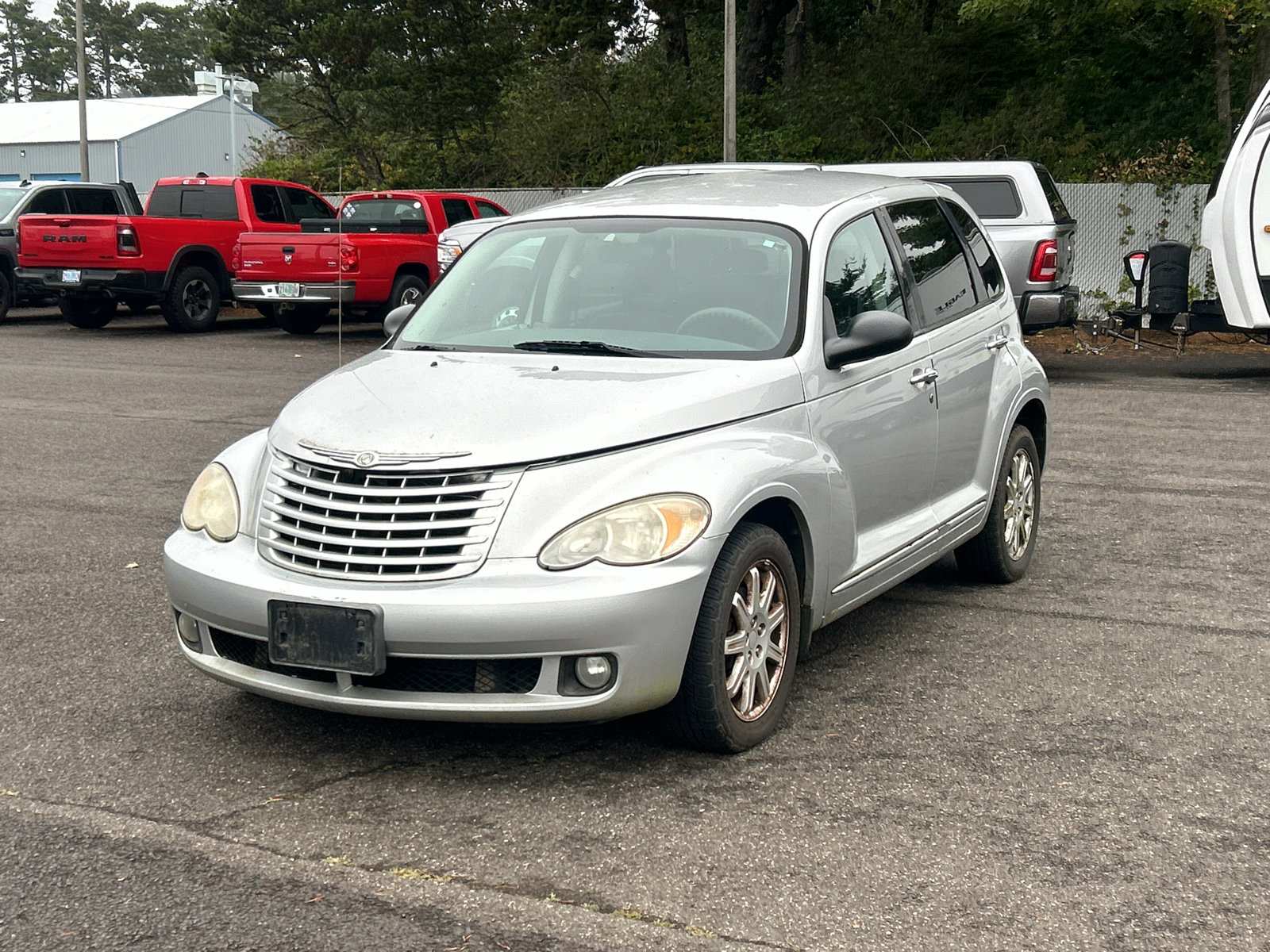 Used 2009 Chrysler PT Cruiser Touring FWD image 1