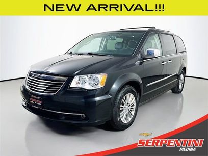 Used 2016 Chrysler Town & Country Touring-L