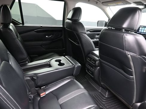 Certified 2024 Honda Pilot EX-L image 16
