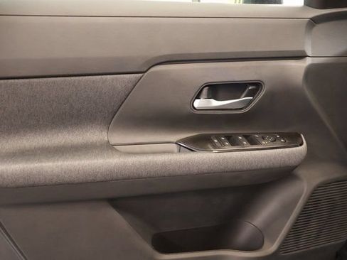 New 2026 Nissan Kicks SV w/ Cold Weather Package AWD/4WD image 9