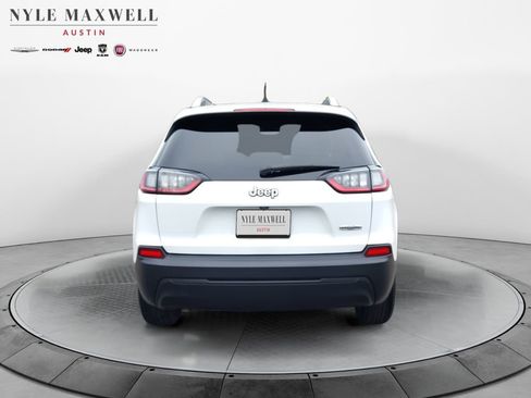 Used 2019 Jeep Cherokee Latitude w/ Popular Appearance Group image 14