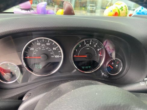 Used 2018 Jeep Wrangler Unlimited Sport S AWD/4WD image 6
