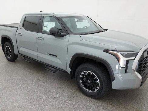 New 2026 Toyota Tundra SR5 AWD/4WD image 18