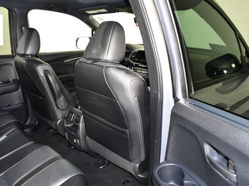 Certified 2023 Honda Passport TrailSport image 46