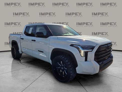 Used 2022 Toyota Tundra SR5 image 7