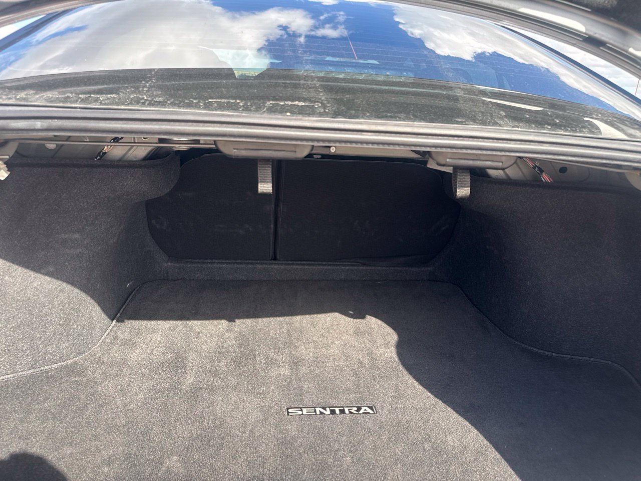 Used 2025 Nissan Sentra SV w/ Trunk Package FWD image 39