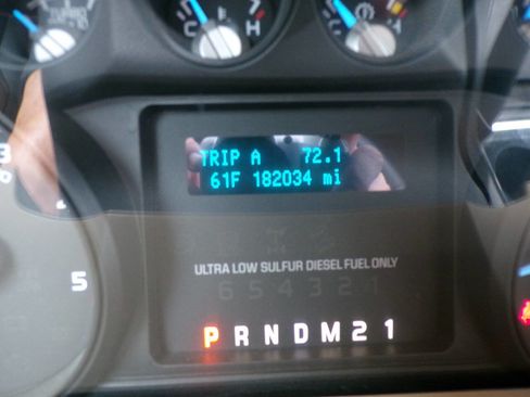 Used 2011 Ford F250 XLT w/ XLT Interior Pkg image 13