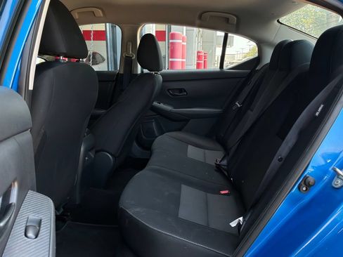Used 2025 Nissan Sentra SV FWD image 11