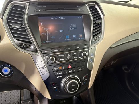 Used 2017 Hyundai Santa Fe Sport w/ 2.4L Tech Package 04 AWD/4WD image 16