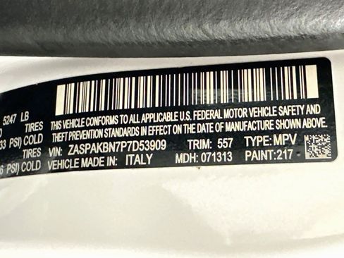 Used 2023 Alfa Romeo Stelvio Veloce AWD/4WD image 38