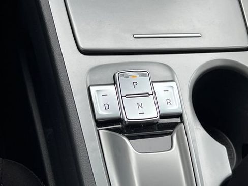 Used 2023 Hyundai Kona SE FWD image 26