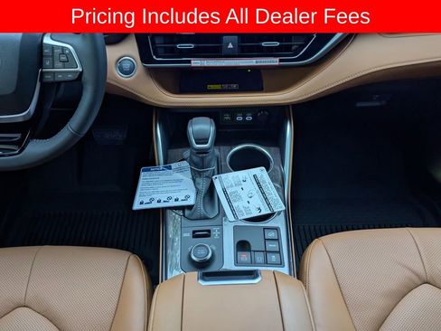 New 2026 Toyota Highlander Platinum AWD/4WD image 21