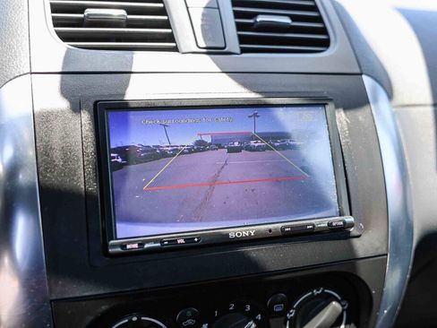 Used 2010 Suzuki SX4 LE FWD image 13