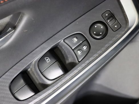 Used 2025 Nissan Sentra SR image 41