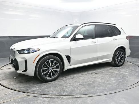 Used 2025 BMW X5 xDrive40i image 3