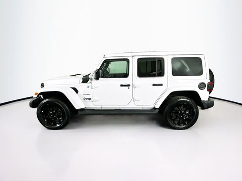 Used 2023 Jeep Wrangler Sahara w/ Cold Weather Group image 4