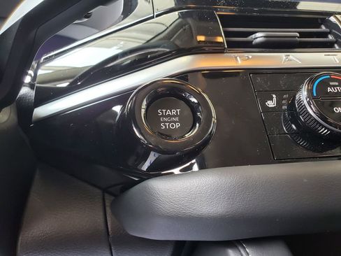 New 2026 Nissan Pathfinder SL AWD/4WD image 32