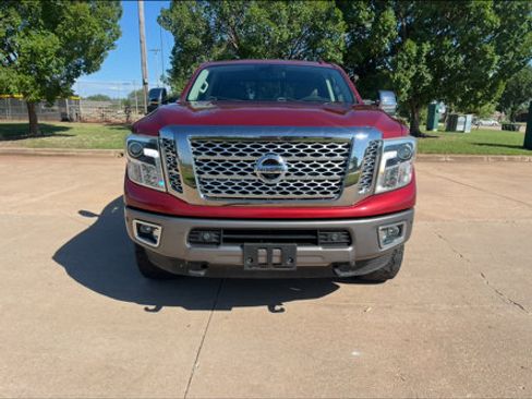 Used 2016 Nissan Titan Platinum Reserve image 4