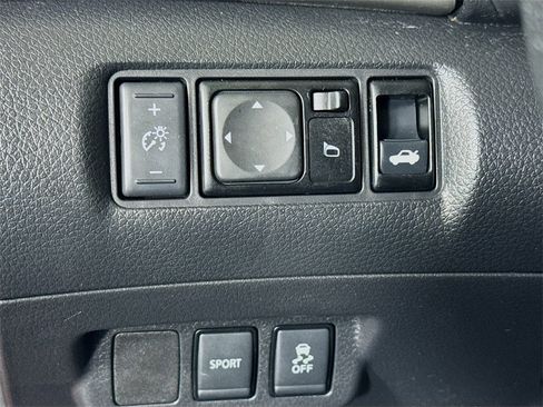 Used 2019 Nissan Sentra SR image 10