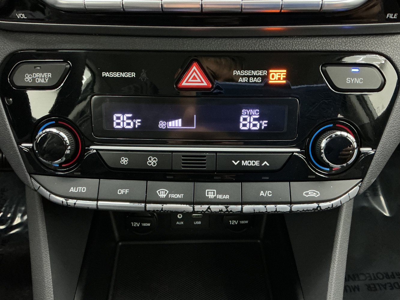 Used 2018 Hyundai Ioniq Blue FWD image 35