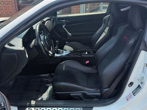 Used 2018 Subaru BRZ Limited w/ Performance Package RWD image 16