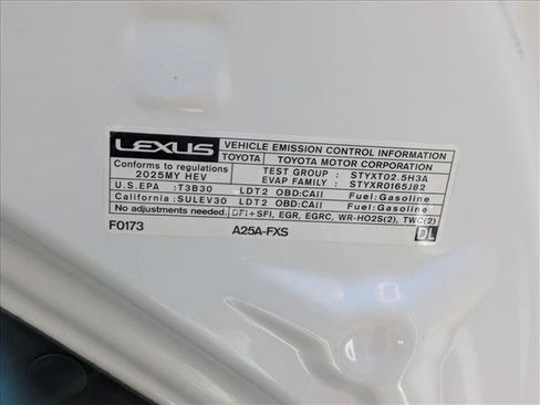 Used 2025 Lexus RX 350h image 27