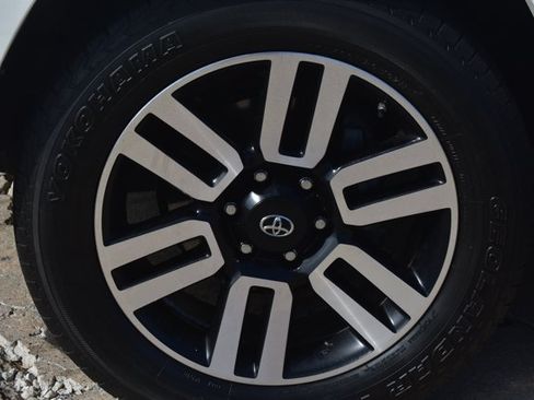 Used 2018 Toyota 4Runner Limited RWD image 9