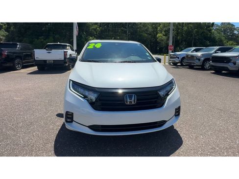 Used 2024 Honda Odyssey Sport image 3