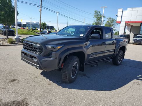 New 2026 Toyota Tacoma TRD Off-Road AWD/4WD image 2