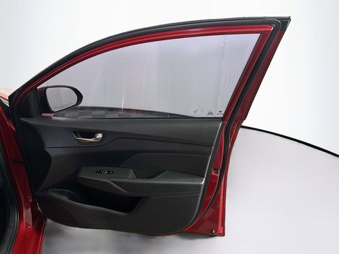 Used 2019 Hyundai Accent SE image 30