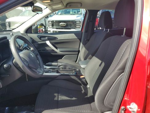 Used 2022 Mitsubishi Eclipse Cross LE image 17