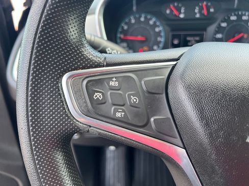 Used 2019 Chevrolet Equinox LS w/ LS Convenience Package FWD image 38