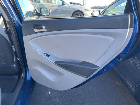 Used 2016 Hyundai Accent SE image 16