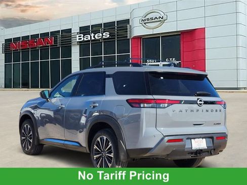 New 2026 Nissan Pathfinder Platinum image 5