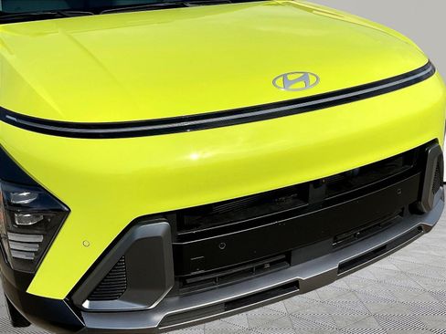 Certified 2024 Hyundai Kona Limited AWD/4WD image 32